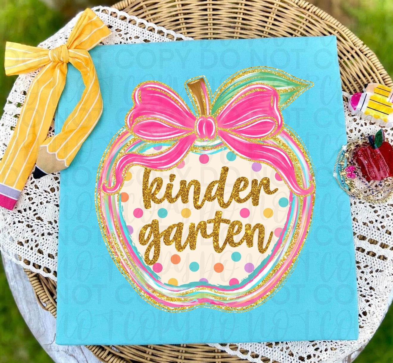 Polka Dot Apple Grades-kindergarten -DTF&UV