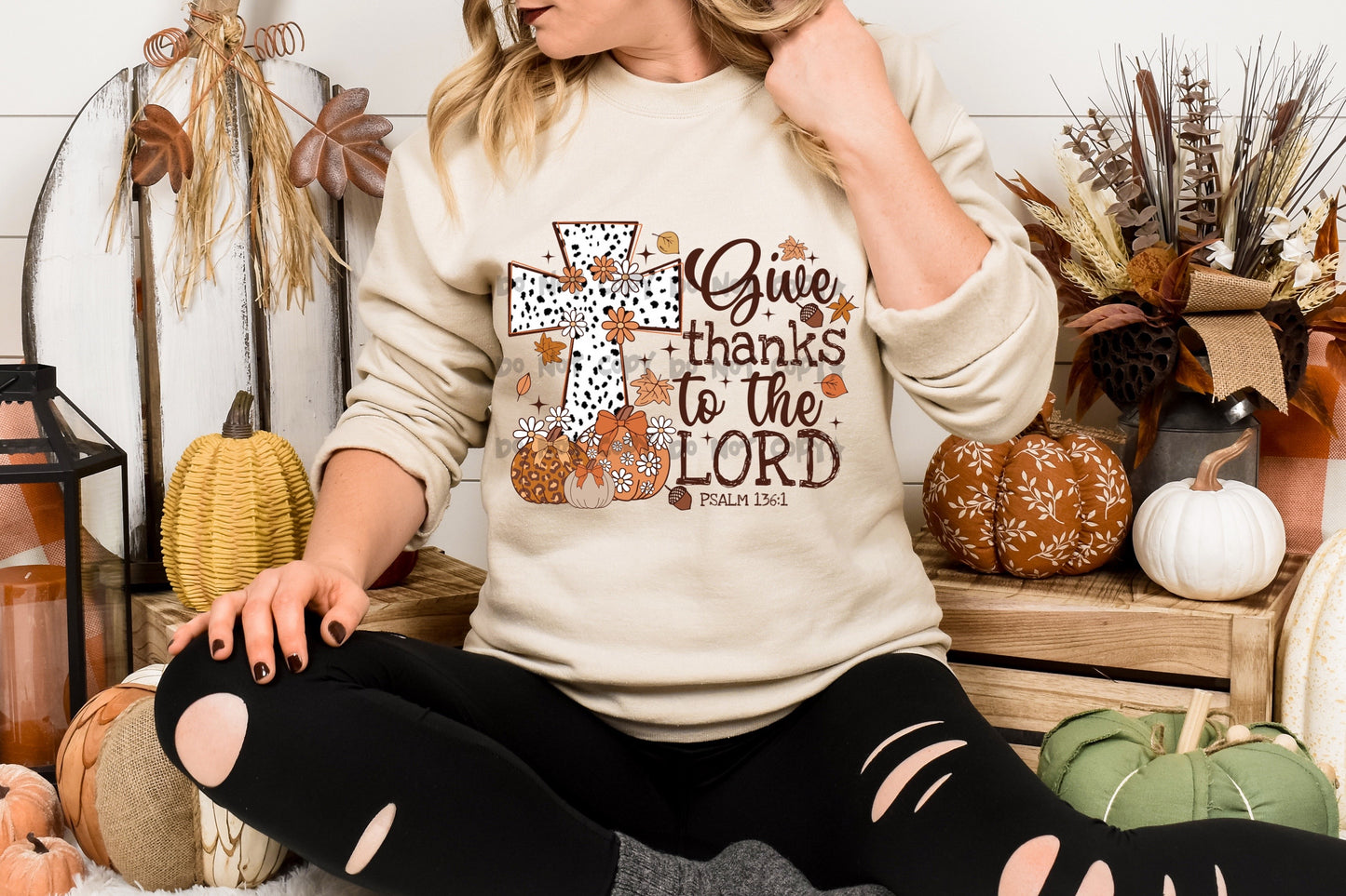 Give thanks to the Lord Dotted Cross-DTF