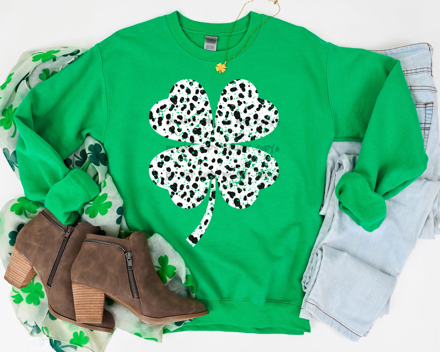 Clover distressed Dalmation -DTF