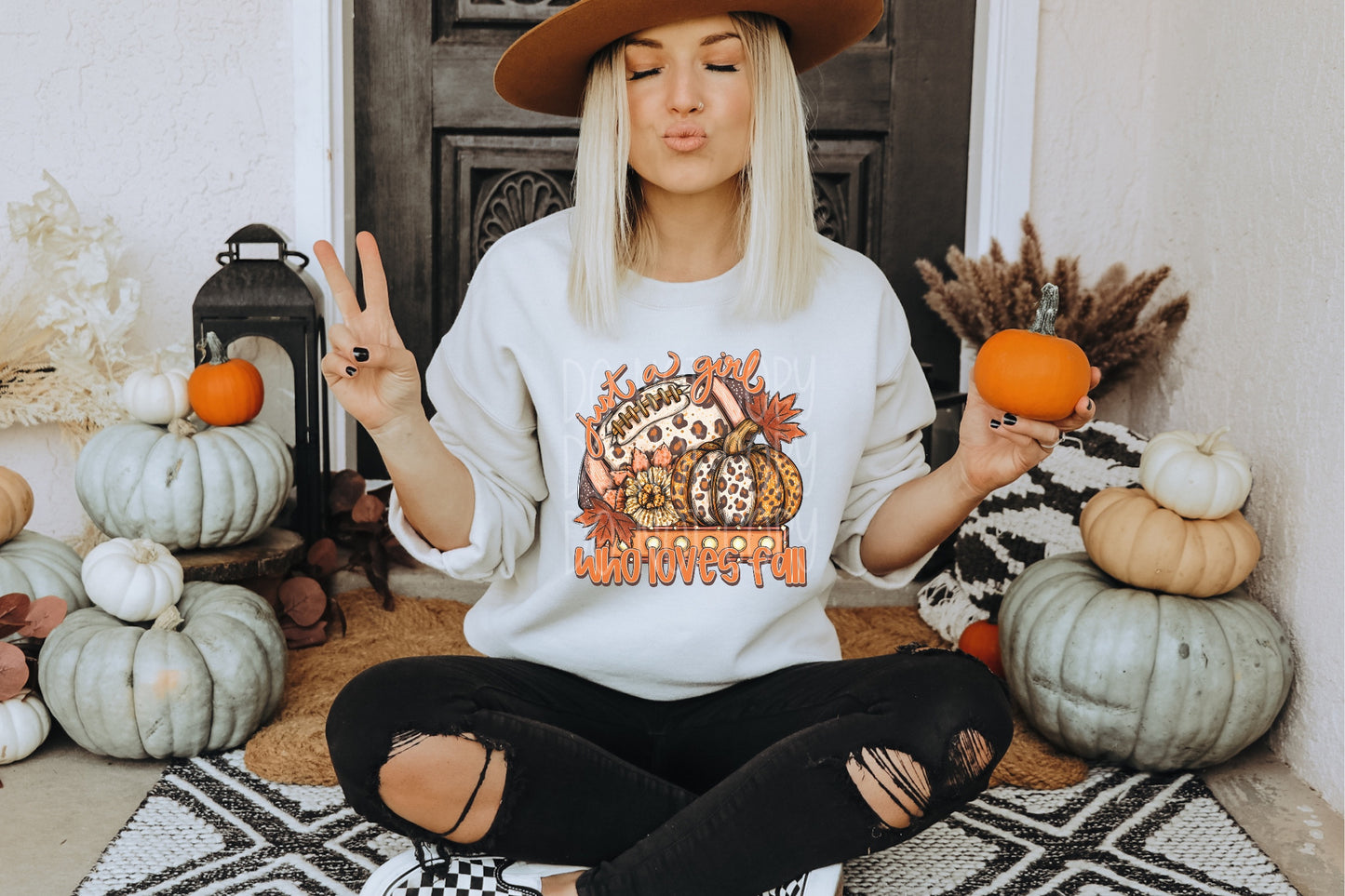 Just a girl who loves fall- DTF&UV