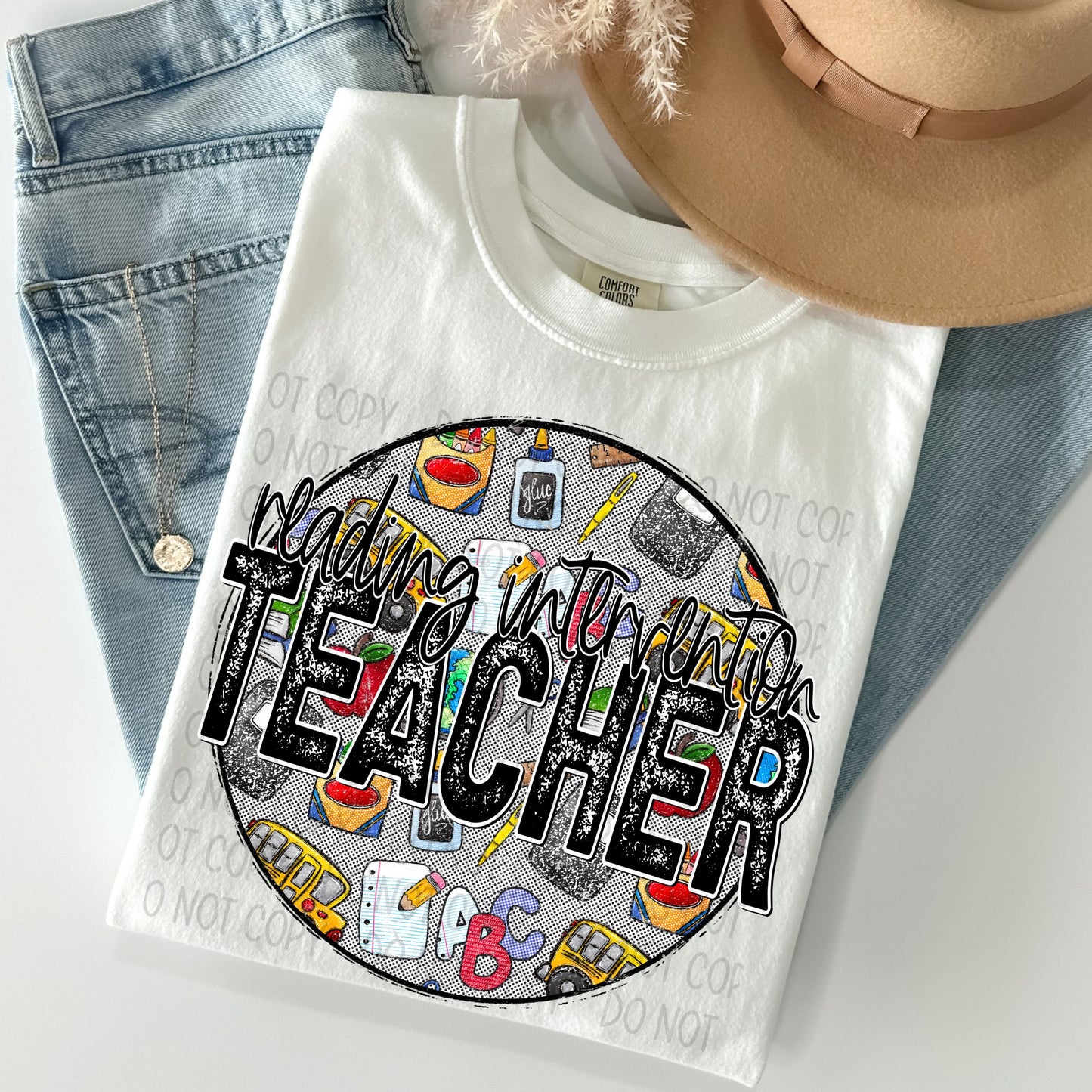 Reading Intervention Teacher Distressed Circle With School Bus And Crayons - DTF