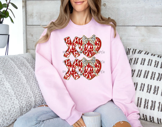 XOXO brushstroke with dotted bows-DTF
