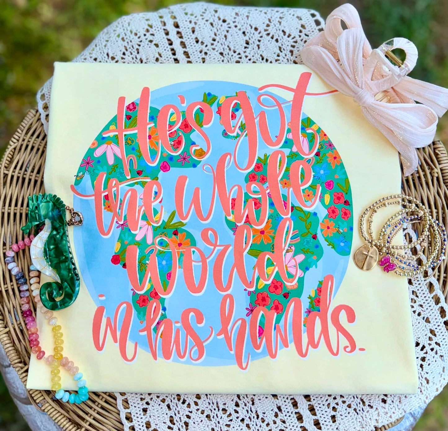 He's got the whole world in his hands flowers-DTF&UV