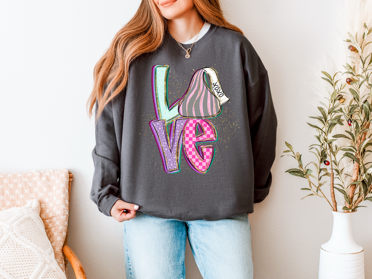 Love with a candy kiss -DTF