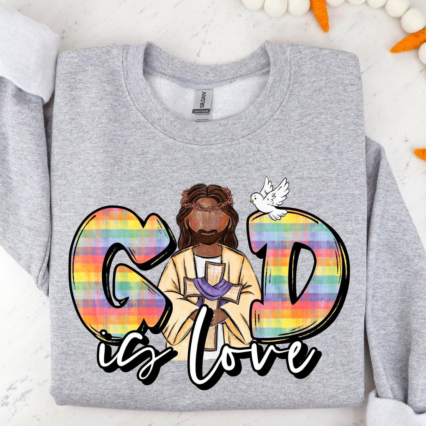 God Is Love Med DTF
