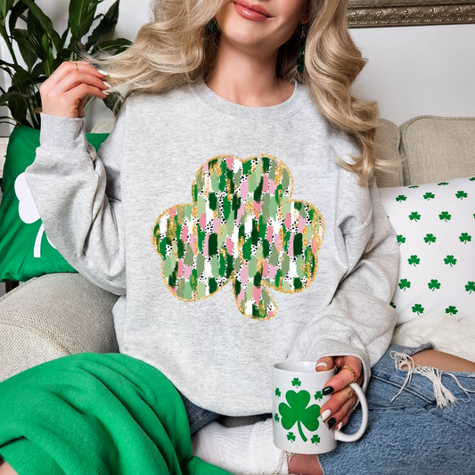 Brush stroke gold glitter lined clover-DTF