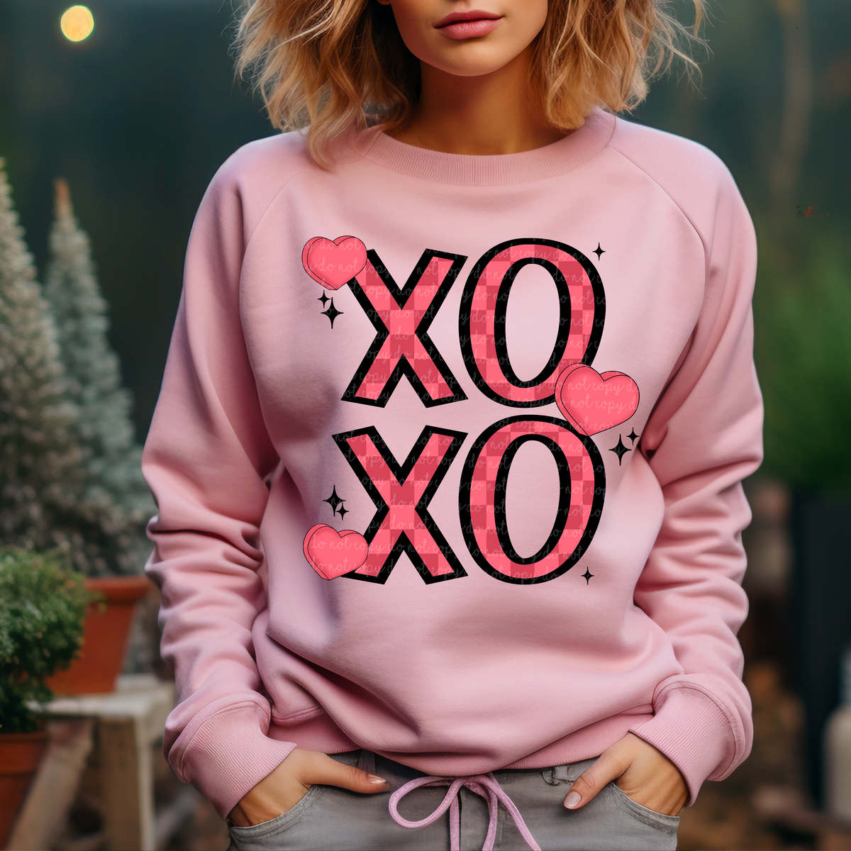 XOXO black outline-DTF