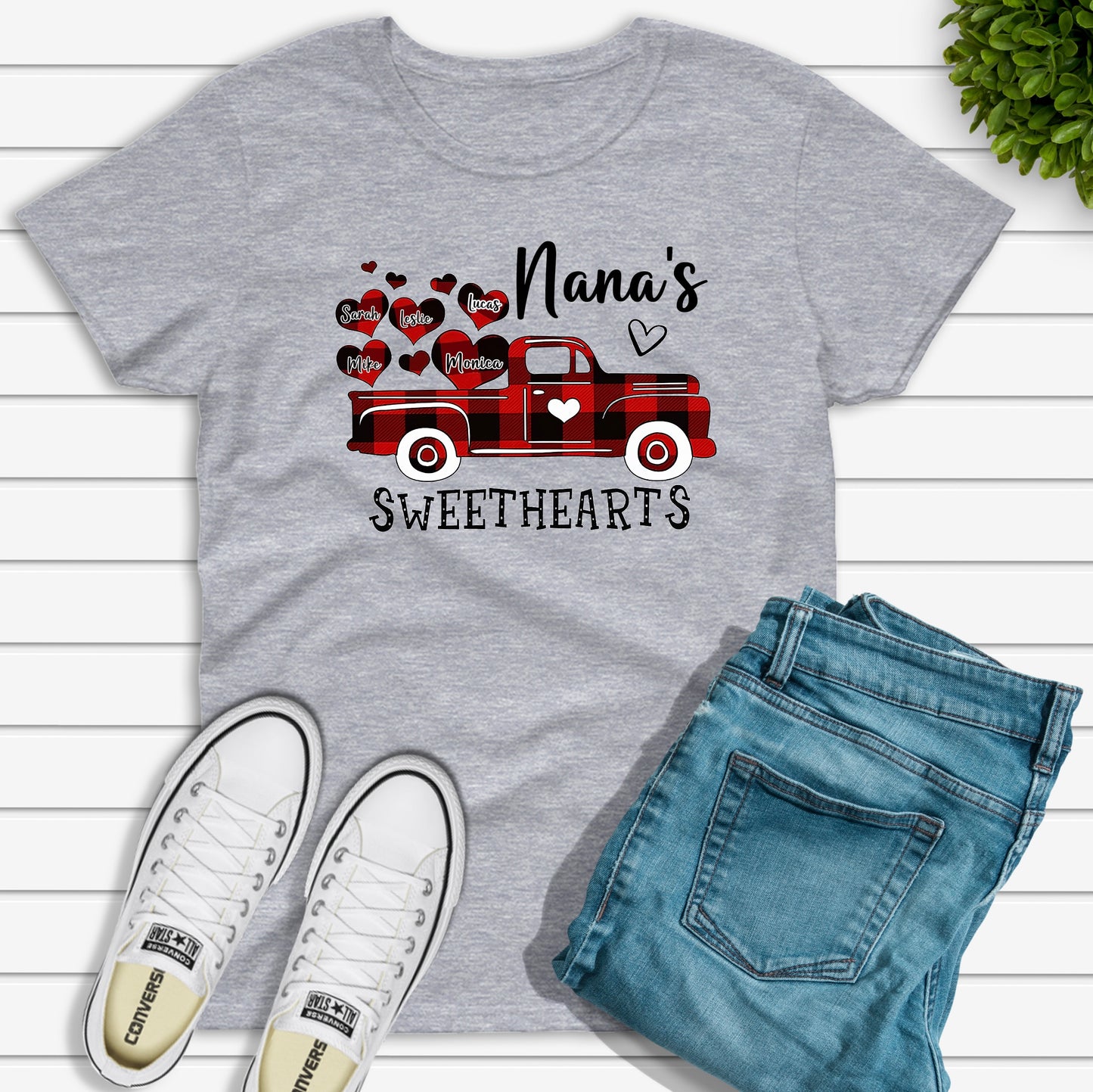 Sweetheart truck with hearts -DTF