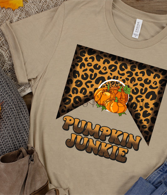 Pumpkin junkie-DTF